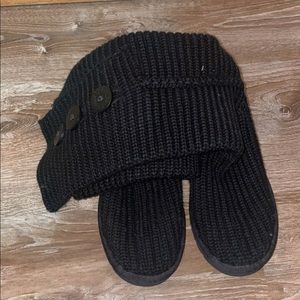 Size 7 black knitted Ugg boots
